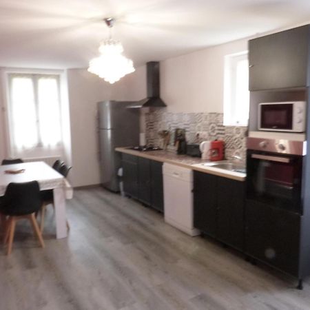 Logement Spacieux Rez-De-Chaussee, Jardin, Stationnement Devant, A 5 Minutes A Pied Du Centre De Sarlat Villa Bagian luar foto